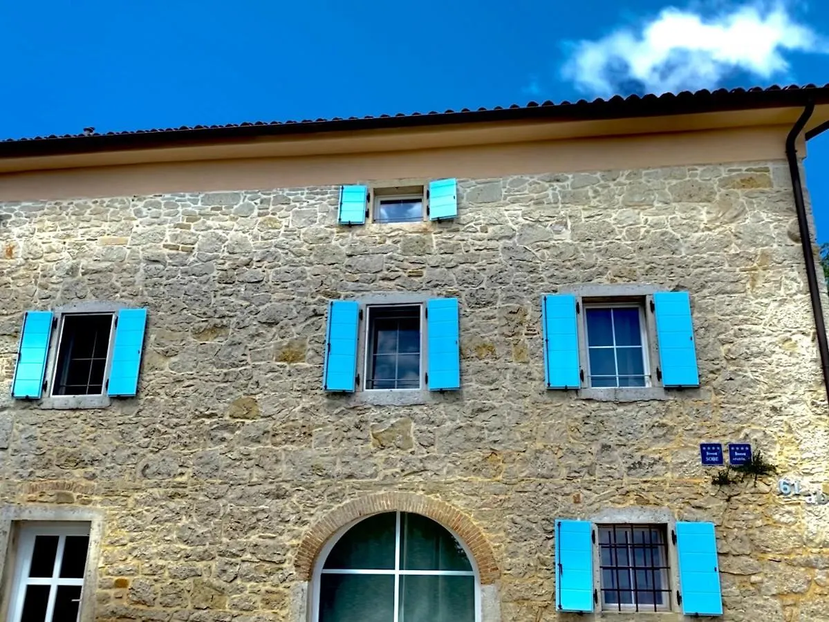 Plazza Vizinada Leonardo Apartment 0*,  Croatia
